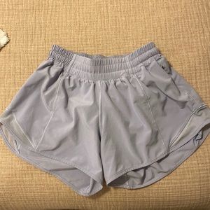 Lulu hotty hot shorts light purple/grey